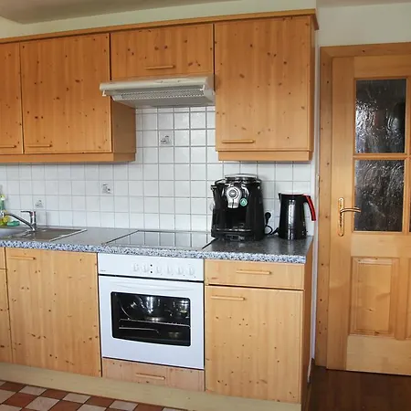 Gesundheitshof Lohninger Мондзее